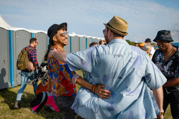 Best Portable bathroom rental  in Southport, IN