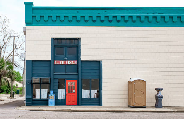Porta potty delivery and setup in Southport, IN